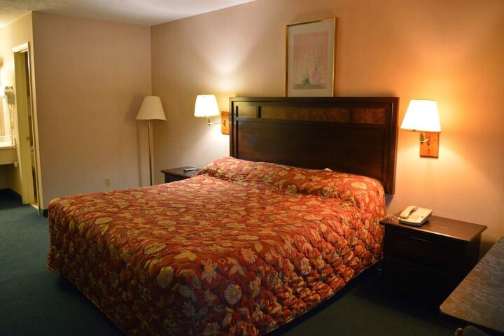 Room 3 of 18