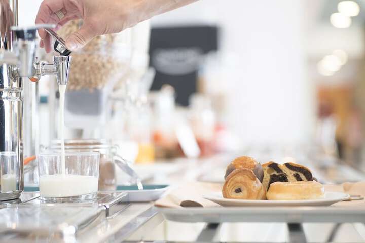 Breakfast/Coffee Service 15 of 37