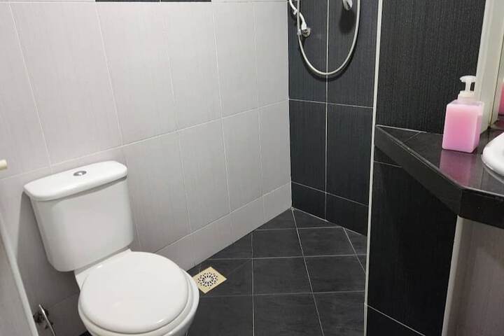 Room 16 of 23