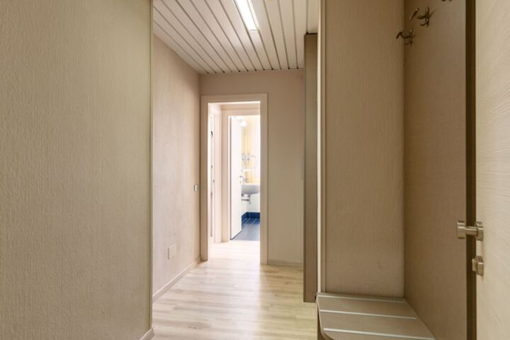 Room 16 of 41