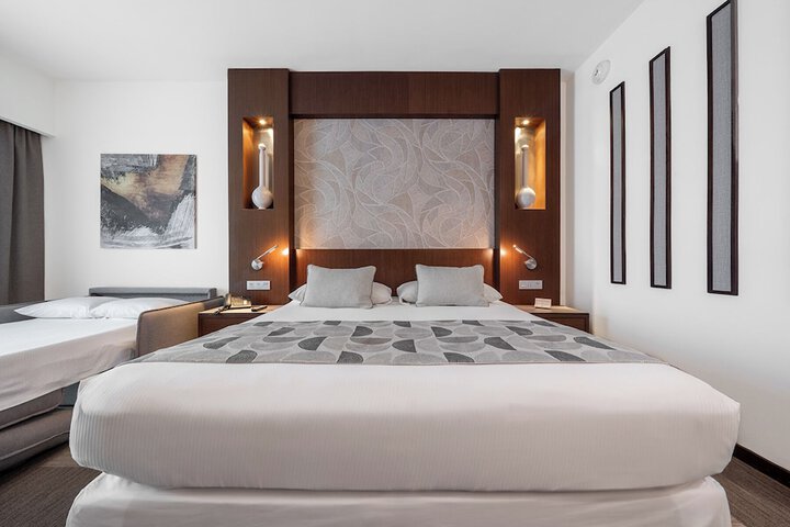 Room 30 of 110