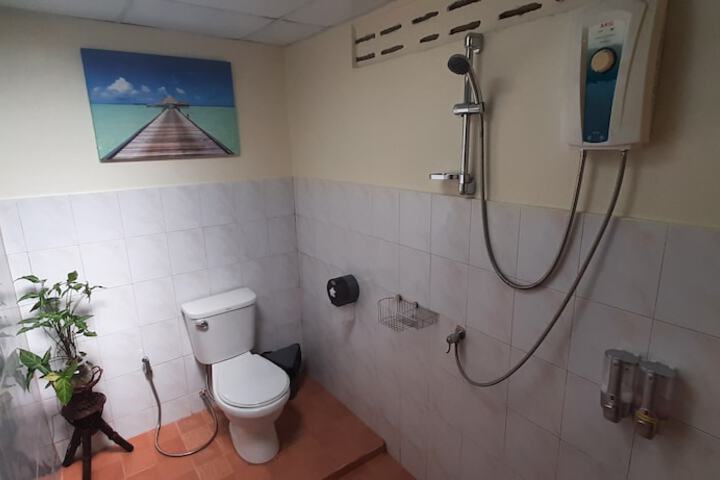Room 76 of 137