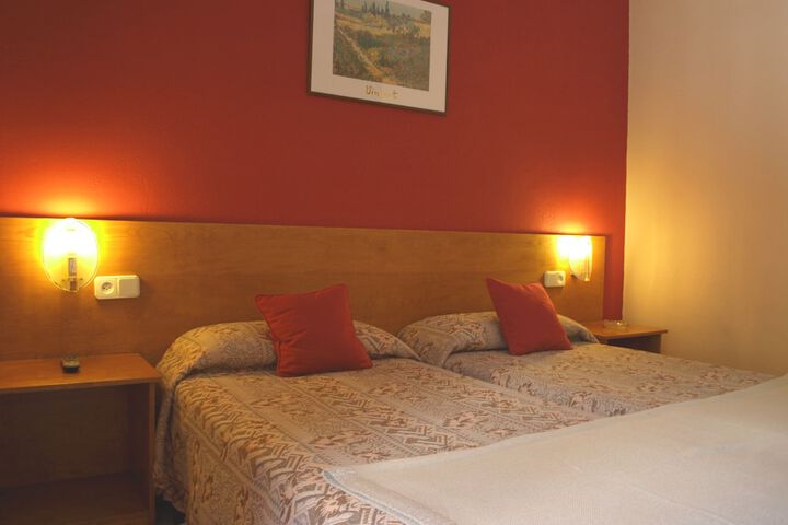 Room 7 of 19