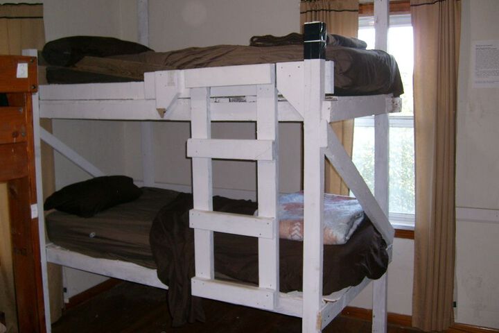 Room 2 of 37