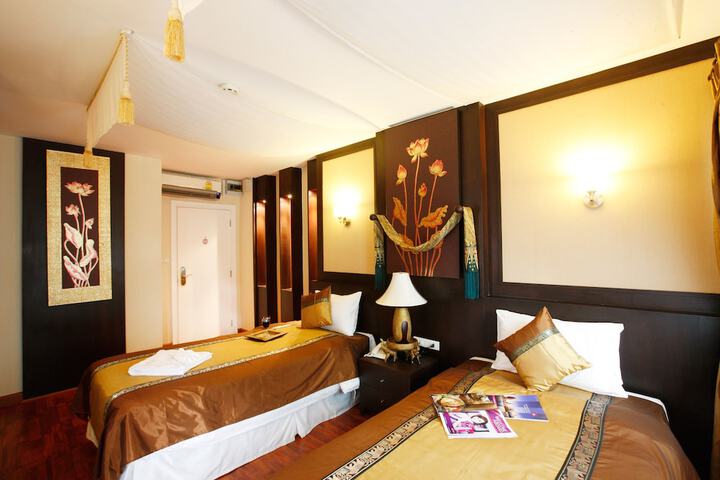 Room 16 of 41