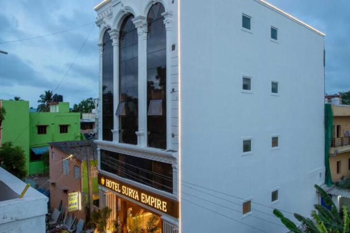 Hotel Surya Empire