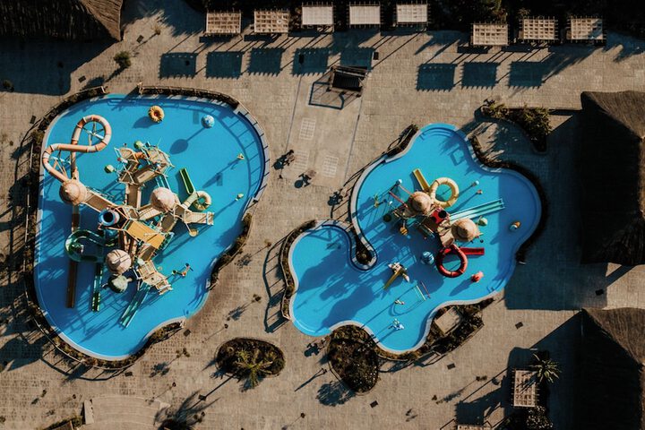 Pool 98 of 157