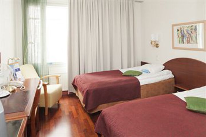 Room 6 of 23
