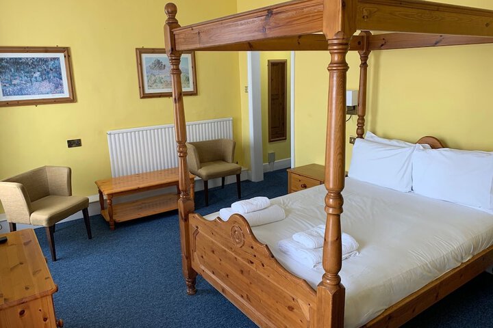 Room 14 of 27