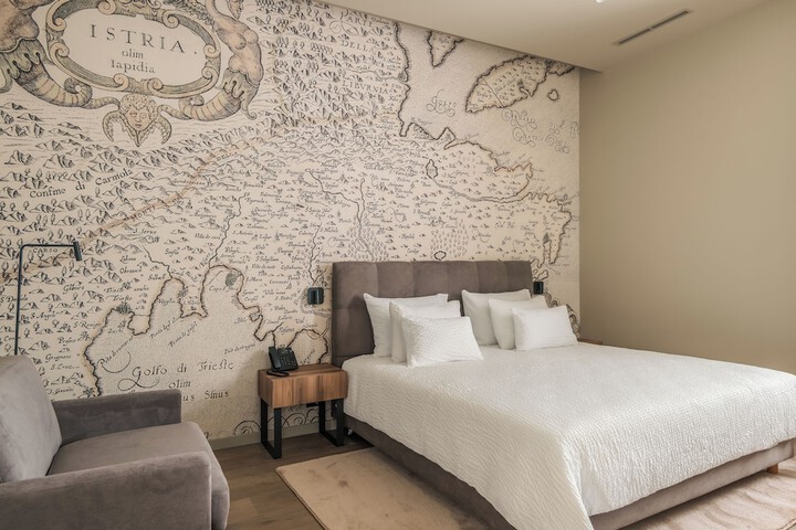 Room 18 of 59