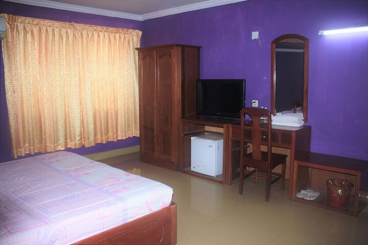 Room 17 of 45