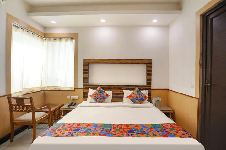 Room 8 of 39