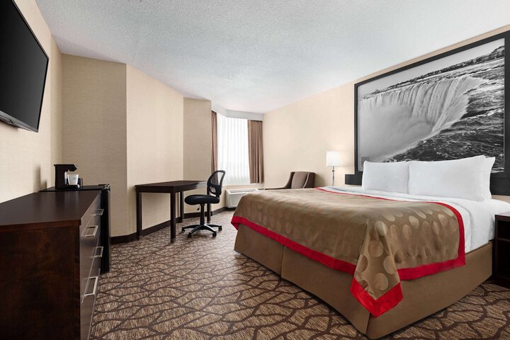 Room 12 of 48