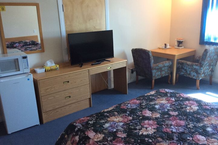 Room 8 of 20