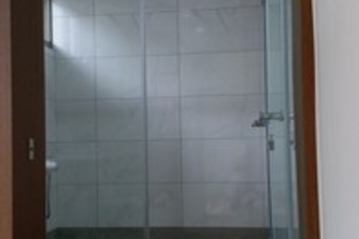 Room 7 of 30