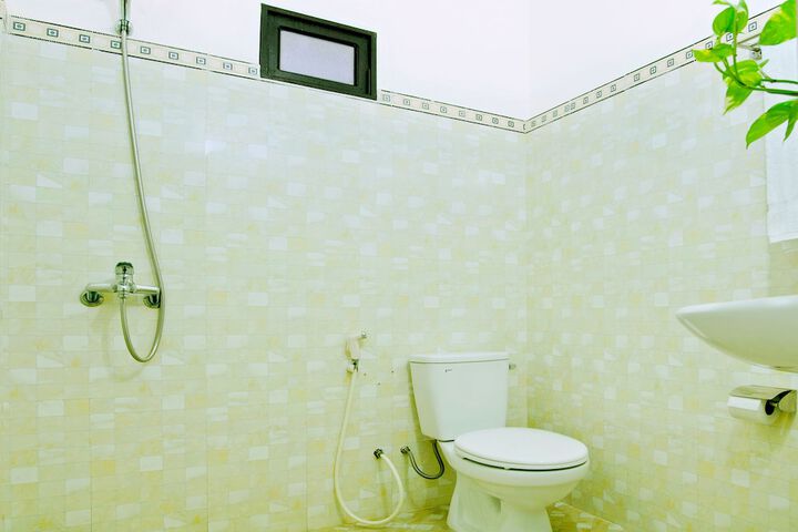 Bath Interior