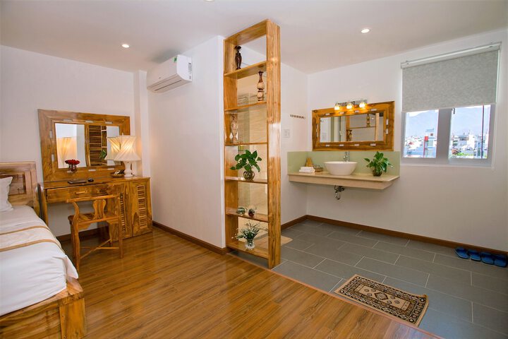 Room 15 of 39