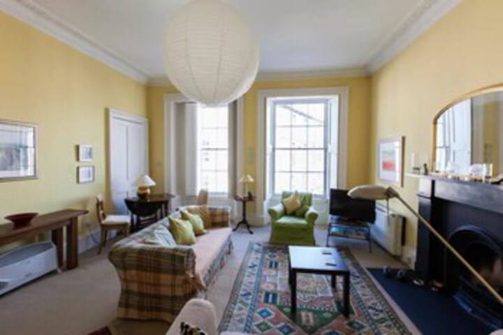 Room 8 of 13