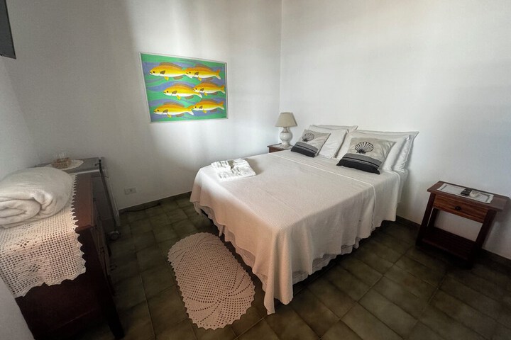 Room 4 of 66