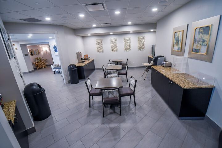 Breakfast area