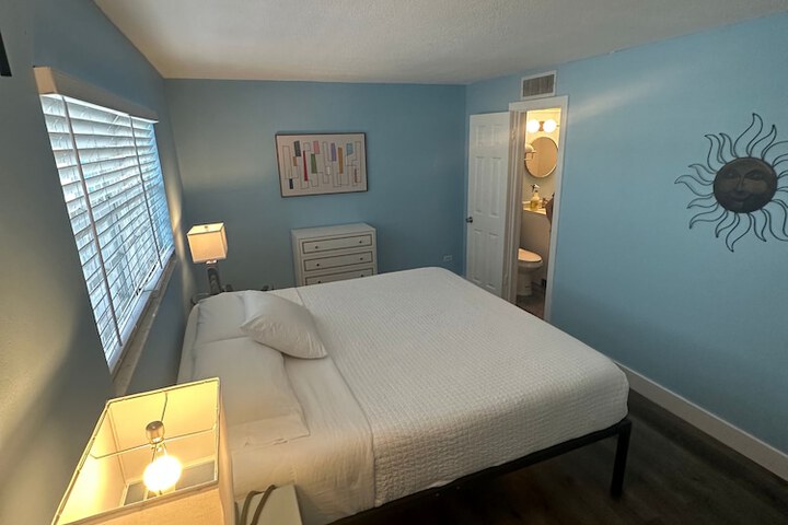 Room 16 of 46