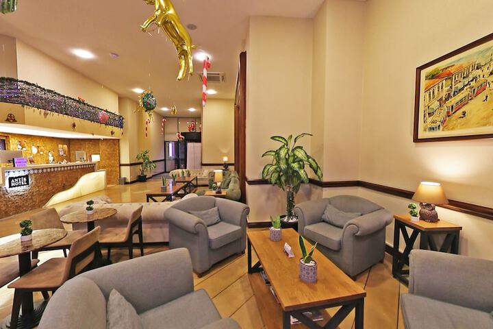 Guest Lobby