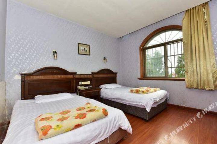 Yuyao huating hotel