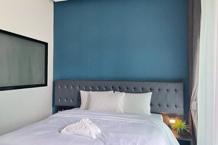 Room 5 of 23