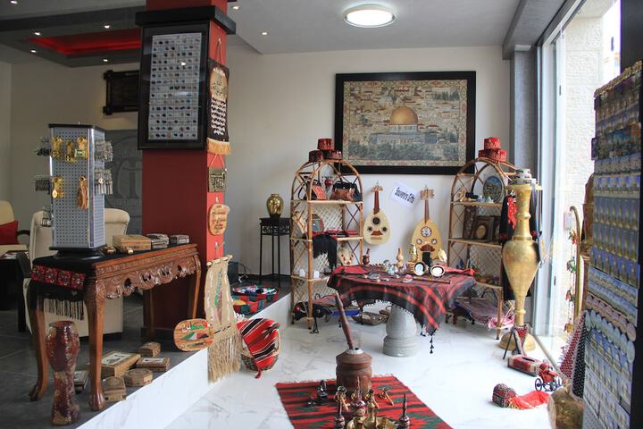 Gift shop