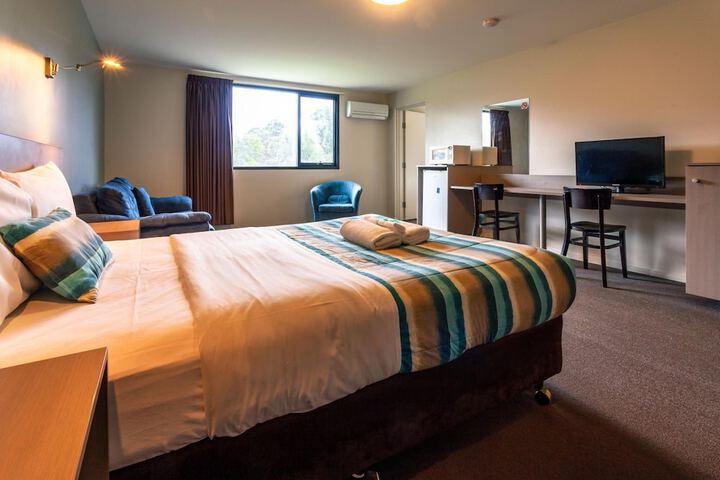 Room 14 of 37