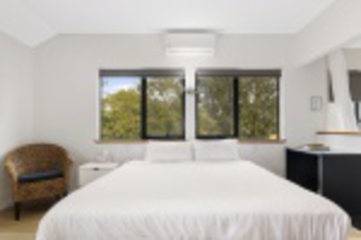 Room 125 of 420