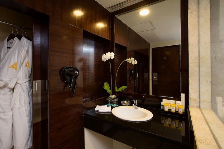 Room 46 of 89