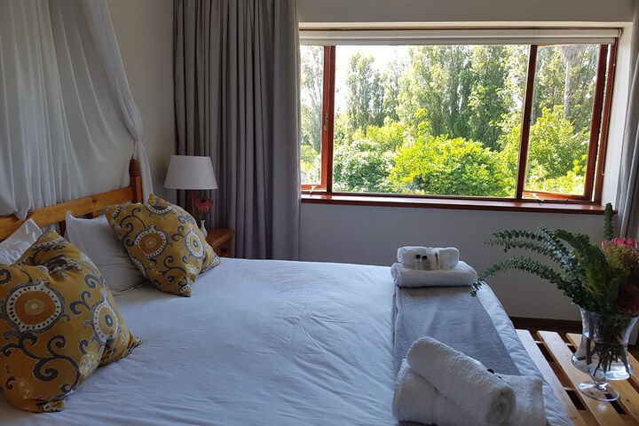 Room 2 of 31