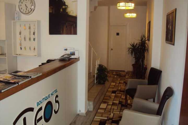 Hotel Lobby