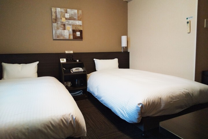 Room 14 of 35