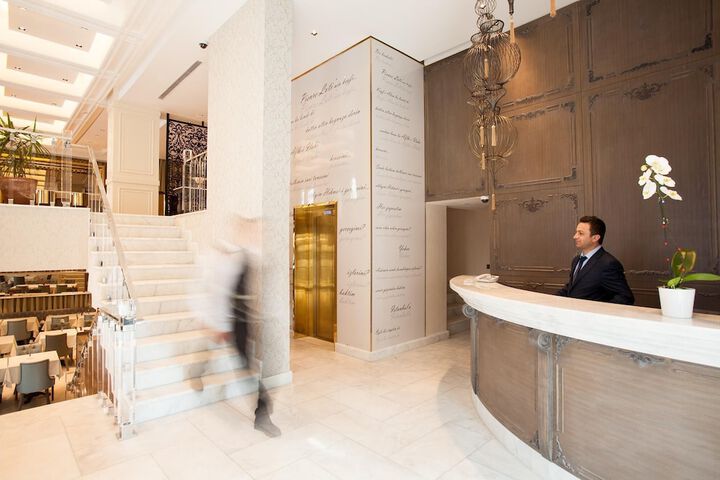 Guest Lobby