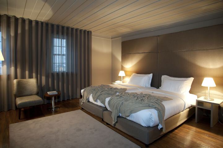 Room 3 of 51