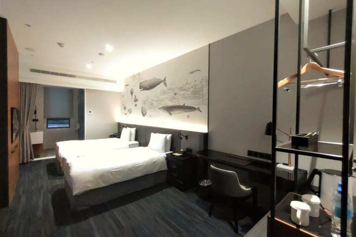 Room 21 of 75