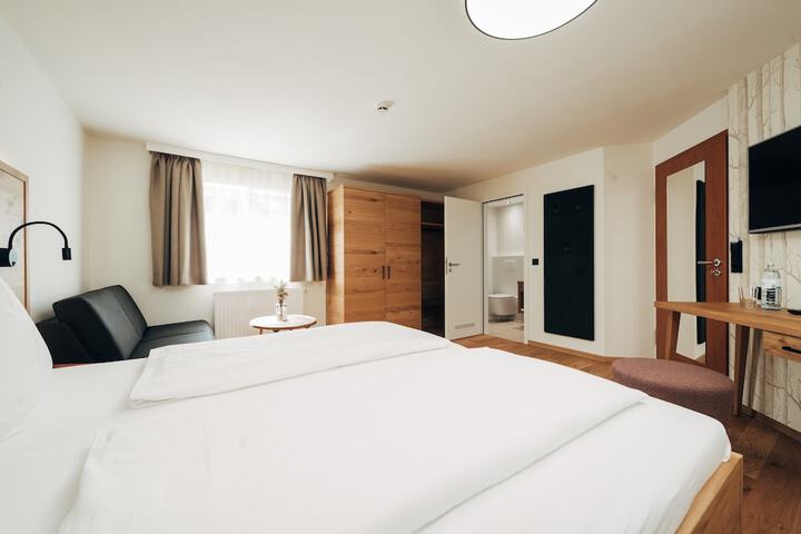 Room 38 of 78