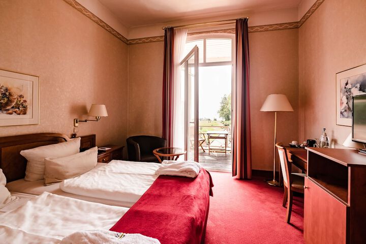 Room 10 of 79