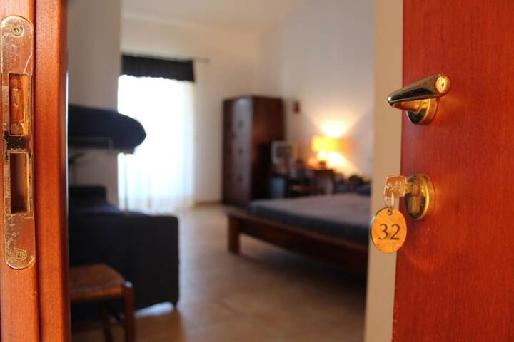 Room 9 of 46