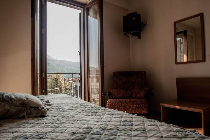 Room 12 of 13