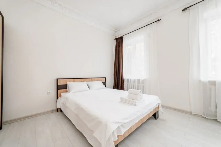 Room 2 of 13