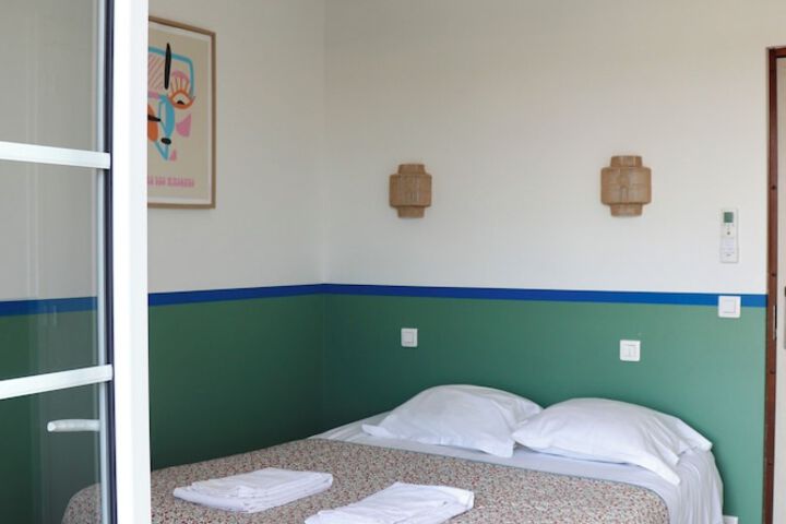 Room 14 of 48