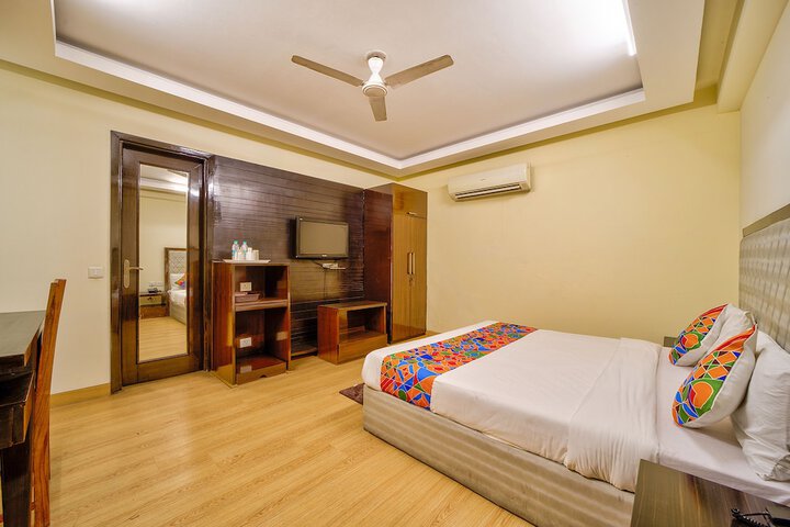 Room 21 of 33
