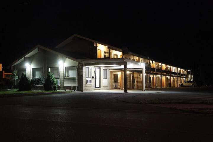 Hotel 32 of 34