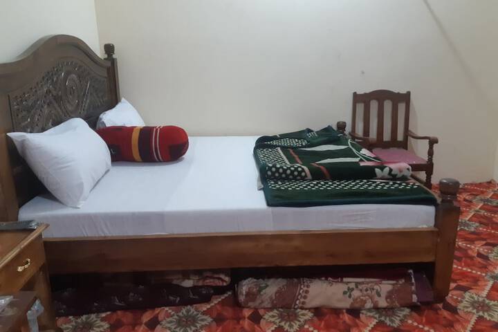 Room 5 of 22