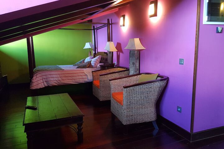 Room 12 of 36