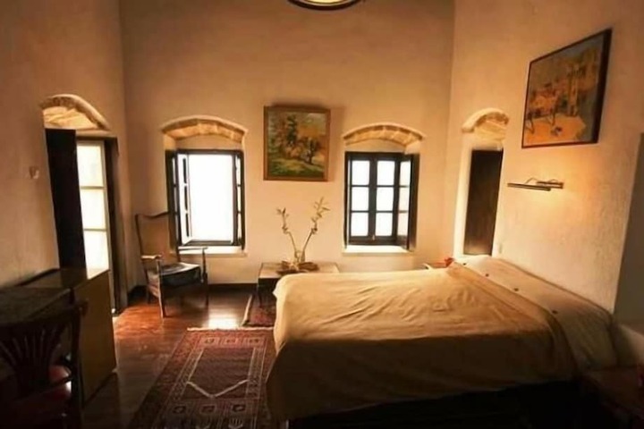 Room 20 of 36