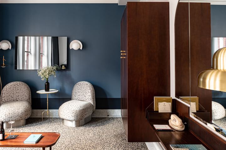 Room 6 of 56